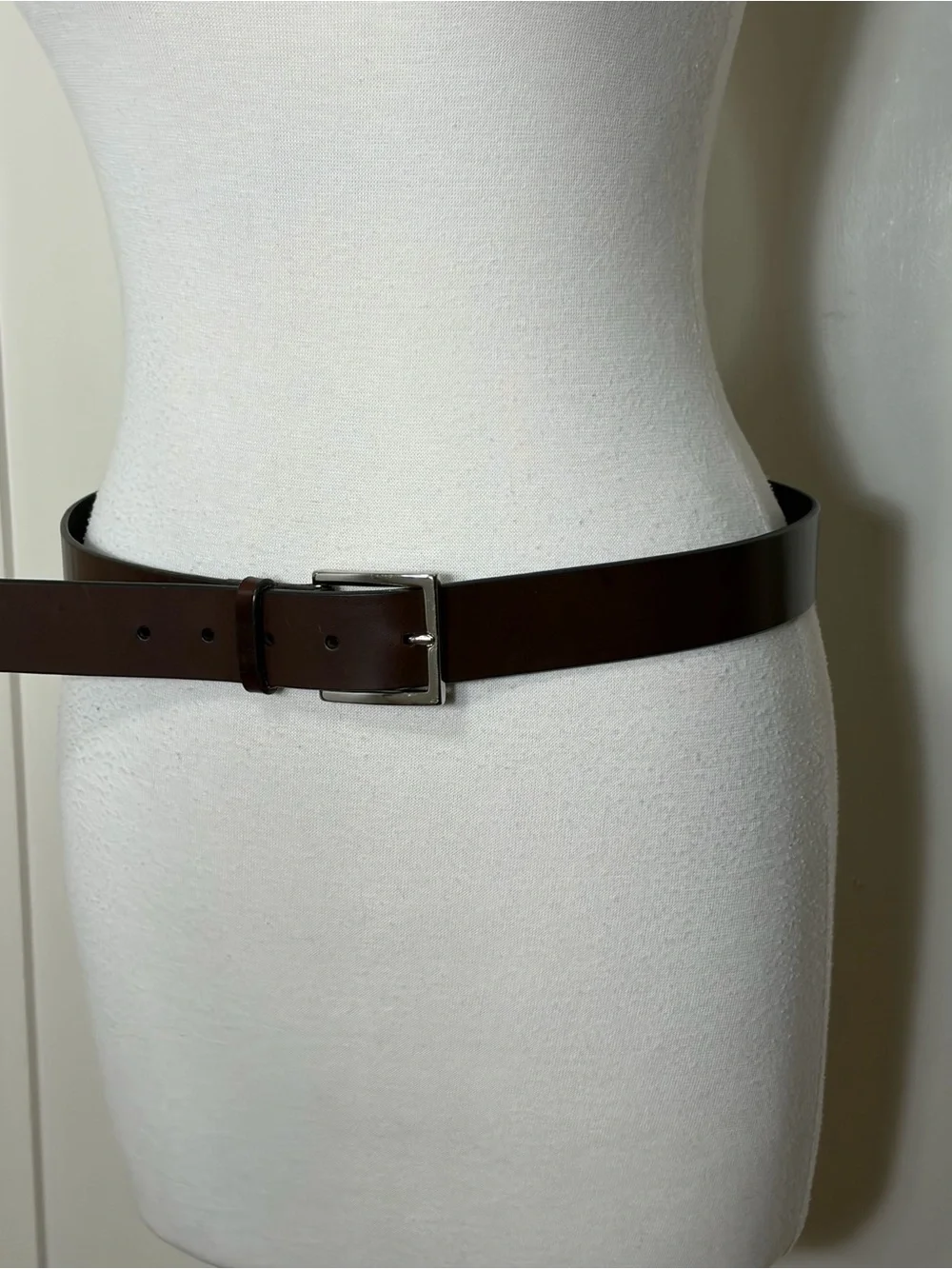 Banana Republic Men's Brown Leather Belt with Silver Buckle 34